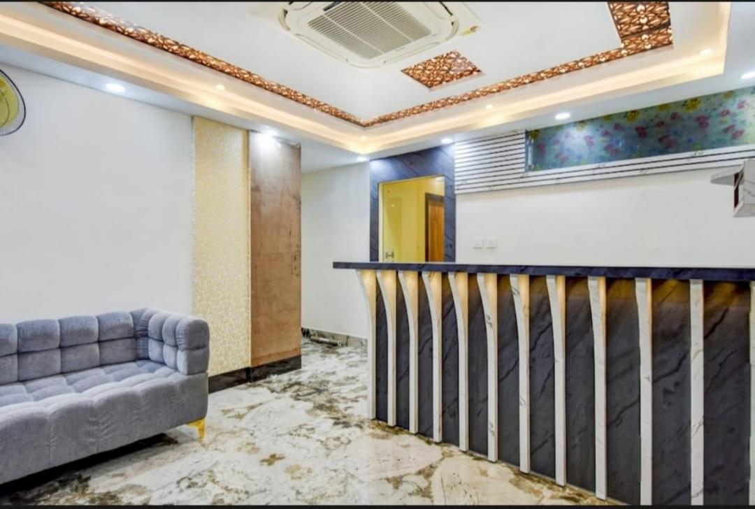 Deep Chinarpark,near Airport Guest house Kolkata